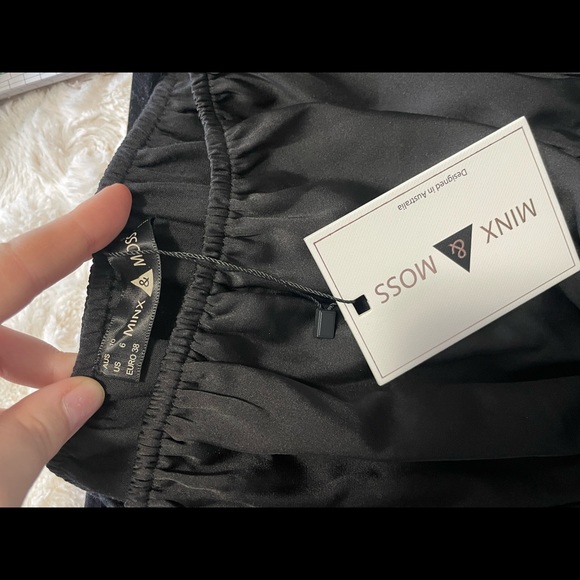 Minx and Moss Black Puff Sleeve Dress - Picture 3 of 3